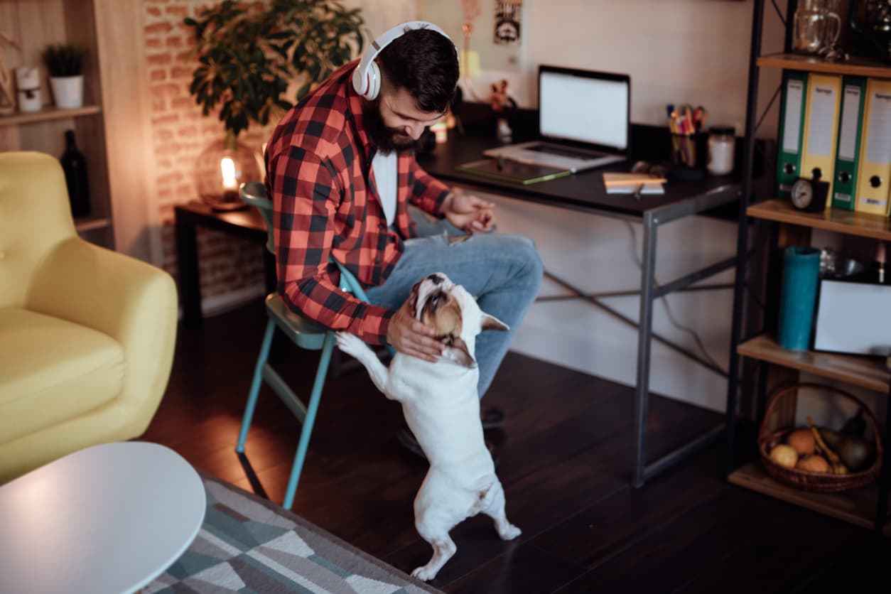 Remote Teams May Actually Forge Deeper Bonds - Insights from Dr. Beth Schinoff